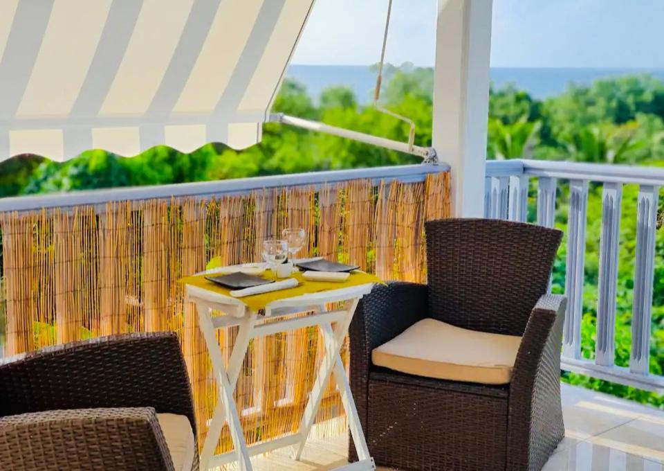 Sunshine Privilege Deshaies Ngoại thất bức ảnh